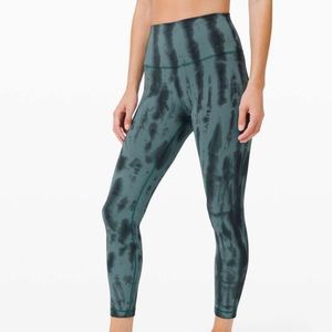 Lululemon NWT Sz8 Wunder Train Tight Hi Rise 25”